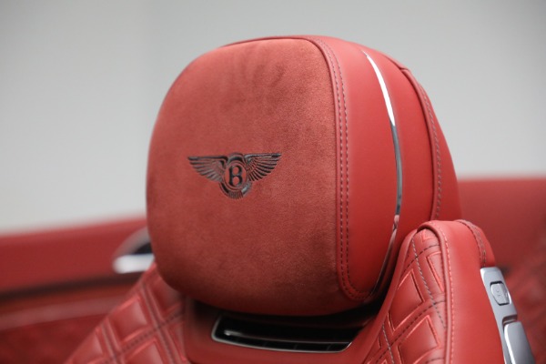 Used 2022 Bentley Continental GTC Speed for sale $284,900 at Rolls-Royce Motor Cars Greenwich in Greenwich CT 06830 28