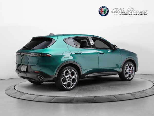 New 2024 Alfa Romeo Tonale Veloce for sale $59,340 at Rolls-Royce Motor Cars Greenwich in Greenwich CT 06830 11