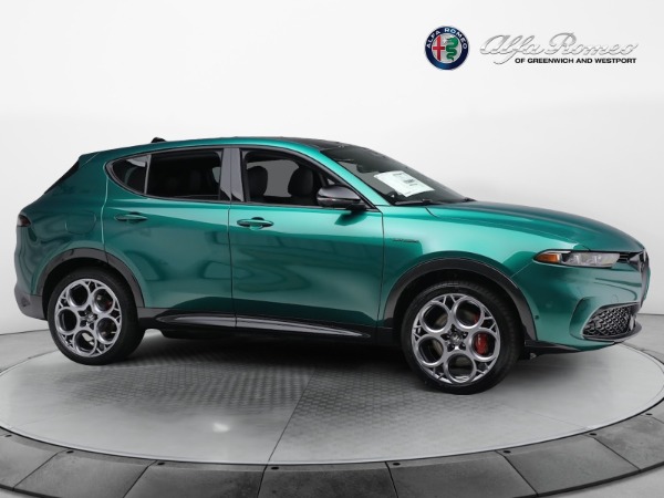 New 2024 Alfa Romeo Tonale Veloce for sale $59,340 at Rolls-Royce Motor Cars Greenwich in Greenwich CT 06830 13