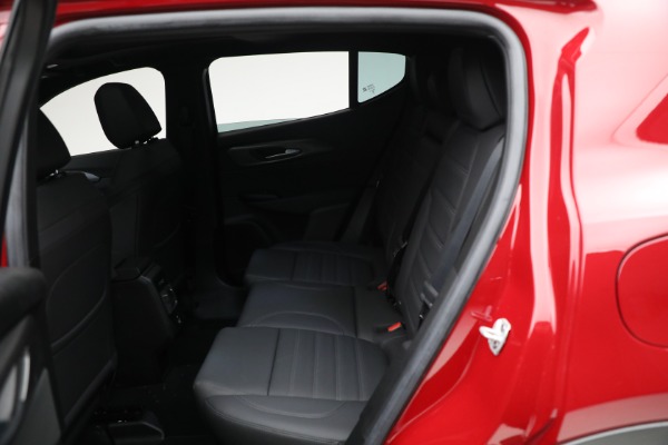 New 2024 Alfa Romeo Tonale Veloce for sale $52,790 at Rolls-Royce Motor Cars Greenwich in Greenwich CT 06830 26