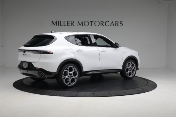 New 2024 Alfa Romeo Tonale Veloce for sale $55,290 at Rolls-Royce Motor Cars Greenwich in Greenwich CT 06830 10
