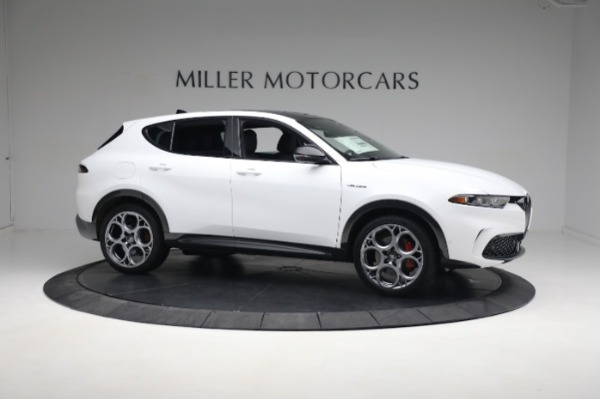 New 2024 Alfa Romeo Tonale Veloce for sale $55,290 at Rolls-Royce Motor Cars Greenwich in Greenwich CT 06830 14