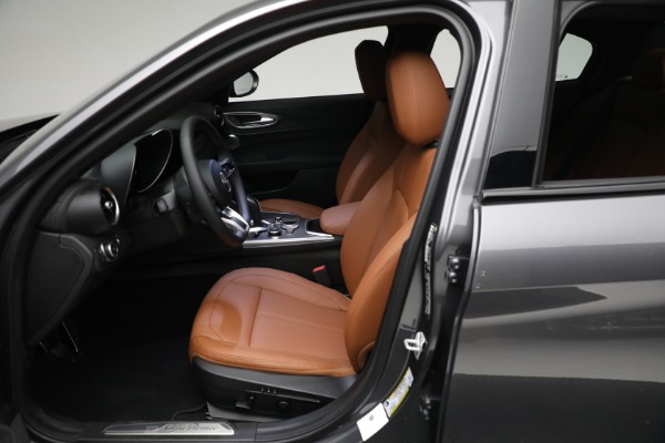 New 2024 Alfa Romeo Giulia Ti for sale $54,845 at Rolls-Royce Motor Cars Greenwich in Greenwich CT 06830 25