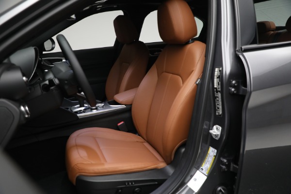 New 2024 Alfa Romeo Giulia Ti for sale $54,845 at Rolls-Royce Motor Cars Greenwich in Greenwich CT 06830 27