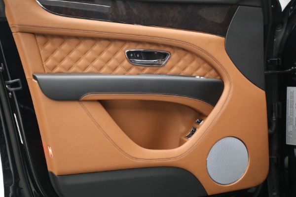 Used 2021 Bentley Bentayga V8 for sale $149,900 at Rolls-Royce Motor Cars Greenwich in Greenwich CT 06830 16