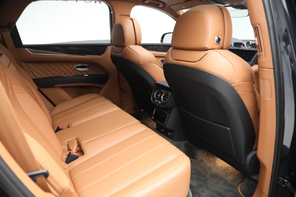 Used 2021 Bentley Bentayga V8 for sale $149,900 at Rolls-Royce Motor Cars Greenwich in Greenwich CT 06830 27
