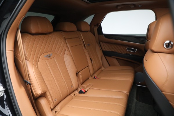 Used 2021 Bentley Bentayga V8 for sale $149,900 at Rolls-Royce Motor Cars Greenwich in Greenwich CT 06830 28