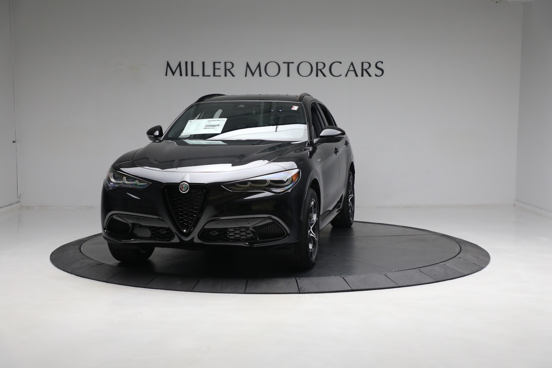 New 2024 Alfa Romeo Stelvio Veloce for sale $57,305 at Rolls-Royce Motor Cars Greenwich in Greenwich CT 06830 1