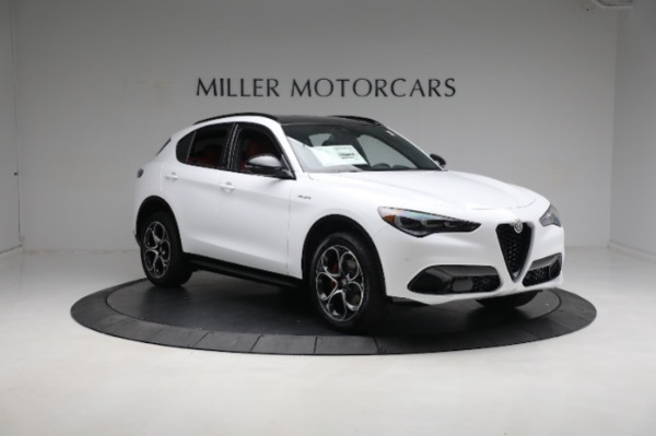 New 2024 Alfa Romeo Stelvio Veloce for sale $56,695 at Rolls-Royce Motor Cars Greenwich in Greenwich CT 06830 19