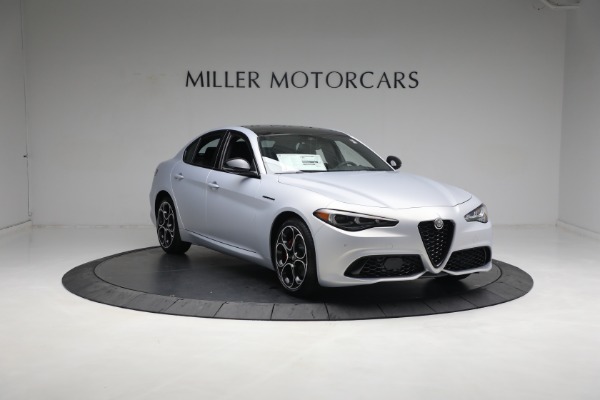 New 2024 Alfa Romeo Giulia Competizione for sale $58,160 at Rolls-Royce Motor Cars Greenwich in Greenwich CT 06830 18