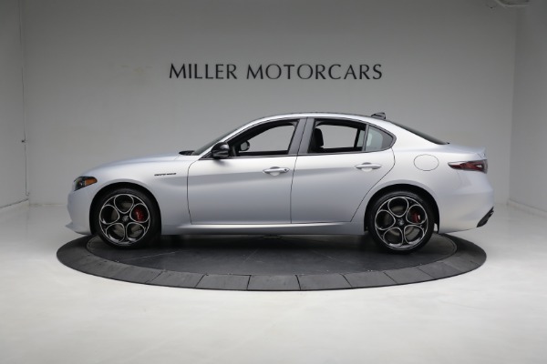 New 2024 Alfa Romeo Giulia Competizione for sale $58,160 at Rolls-Royce Motor Cars Greenwich in Greenwich CT 06830 5