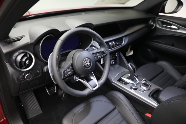 New 2024 Alfa Romeo Stelvio Veloce for sale $54,220 at Rolls-Royce Motor Cars Greenwich in Greenwich CT 06830 23