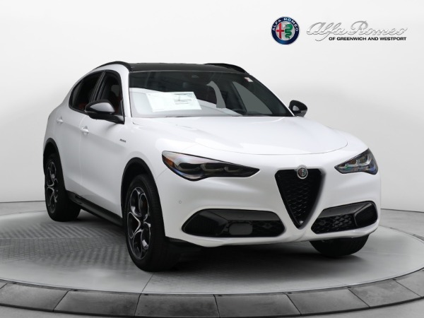 New 2024 Alfa Romeo Stelvio Veloce for sale $57,395 at Rolls-Royce Motor Cars Greenwich in Greenwich CT 06830 20