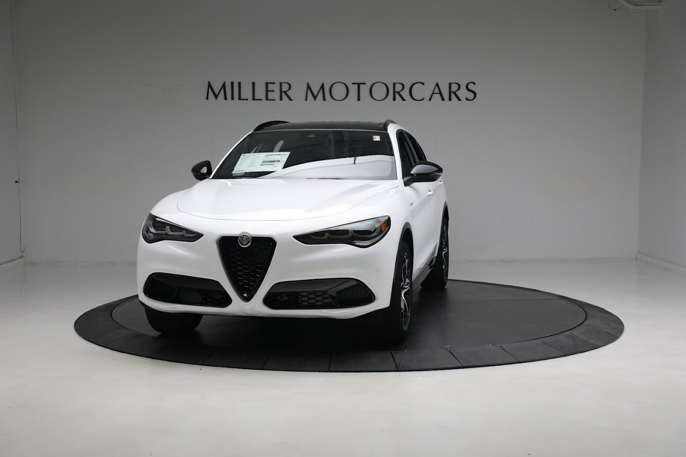 New 2024 Alfa Romeo Stelvio Veloce for sale $56,695 at Rolls-Royce Motor Cars Greenwich in Greenwich CT 06830 1