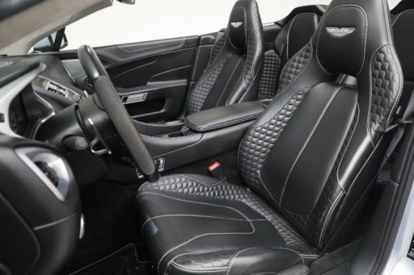 Used 2016 Aston Martin Vanquish Volante for sale $149,900 at Rolls-Royce Motor Cars Greenwich in Greenwich CT 06830 21