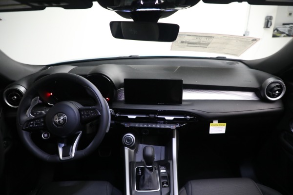 New 2024 Alfa Romeo Tonale Veloce for sale $59,340 at Rolls-Royce Motor Cars Greenwich in Greenwich CT 06830 26
