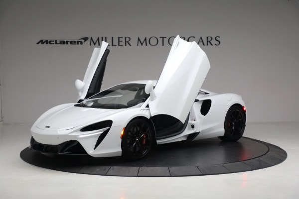 New 2023 McLaren Artura for sale Call for price at Rolls-Royce Motor Cars Greenwich in Greenwich CT 06830 14