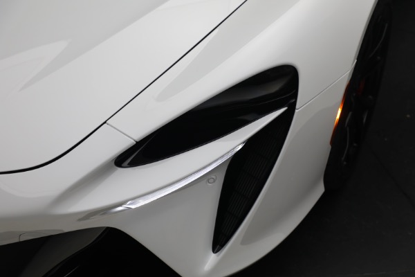 New 2023 McLaren Artura for sale Call for price at Rolls-Royce Motor Cars Greenwich in Greenwich CT 06830 19