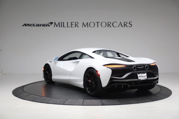 New 2023 McLaren Artura for sale Call for price at Rolls-Royce Motor Cars Greenwich in Greenwich CT 06830 5