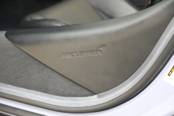 New 2023 McLaren GT Luxe for sale $237,798 at Rolls-Royce Motor Cars Greenwich in Greenwich CT 06830 28