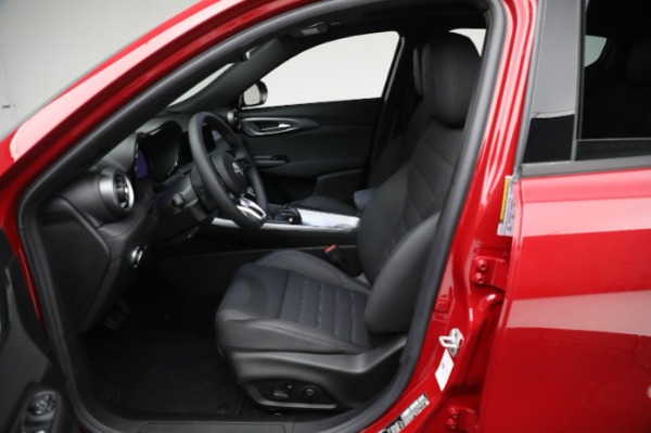 New 2024 Alfa Romeo Tonale Ti for sale $50,290 at Rolls-Royce Motor Cars Greenwich in Greenwich CT 06830 17
