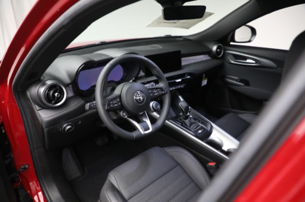 New 2024 Alfa Romeo Tonale Ti for sale $50,290 at Rolls-Royce Motor Cars Greenwich in Greenwich CT 06830 26