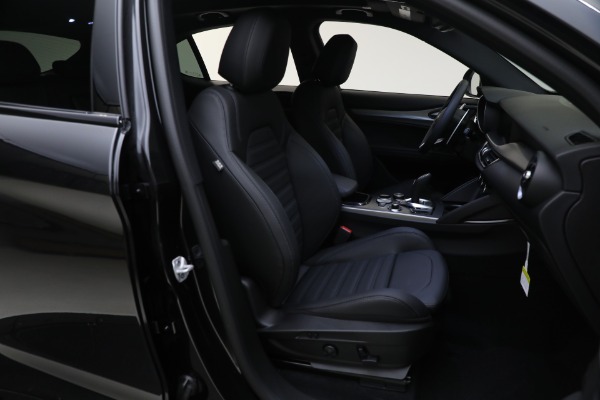 New 2024 Alfa Romeo Stelvio Veloce for sale Sold at Rolls-Royce Motor Cars Greenwich in Greenwich CT 06830 20