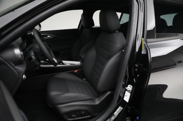 New 2024 Alfa Romeo Tonale Ti for sale Sold at Rolls-Royce Motor Cars Greenwich in Greenwich CT 06830 24