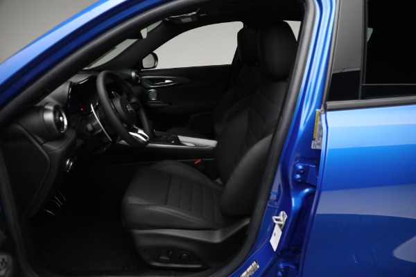 New 2024 Alfa Romeo Tonale Veloce for sale $57,800 at Rolls-Royce Motor Cars Greenwich in Greenwich CT 06830 22