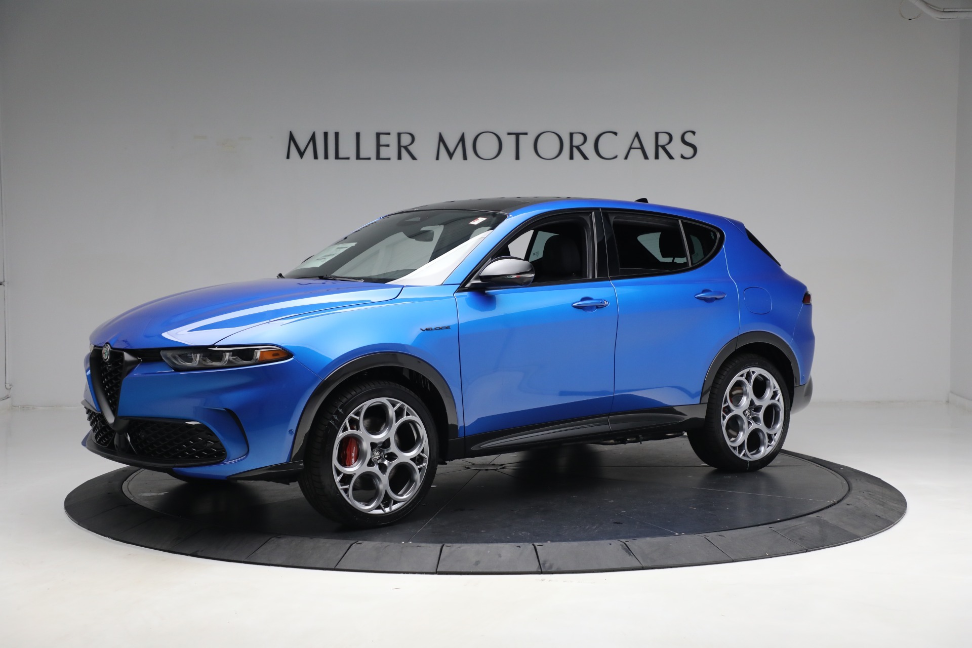 New 2024 Alfa Romeo Tonale Veloce for sale $57,800 at Rolls-Royce Motor Cars Greenwich in Greenwich CT 06830 1