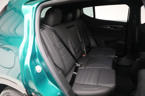 New 2024 Alfa Romeo Tonale Veloce for sale $59,340 at Rolls-Royce Motor Cars Greenwich in Greenwich CT 06830 25