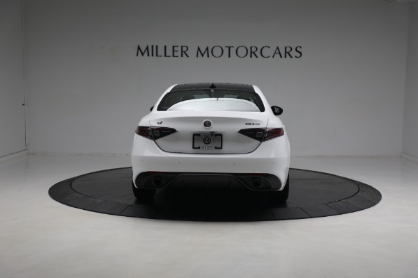 New 2024 Alfa Romeo Giulia Veloce for sale $55,285 at Rolls-Royce Motor Cars Greenwich in Greenwich CT 06830 10