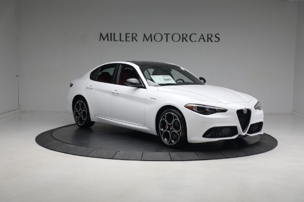 New 2024 Alfa Romeo Giulia Veloce for sale $55,285 at Rolls-Royce Motor Cars Greenwich in Greenwich CT 06830 17
