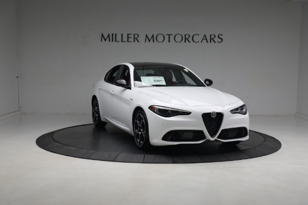 New 2024 Alfa Romeo Giulia Veloce for sale $55,285 at Rolls-Royce Motor Cars Greenwich in Greenwich CT 06830 18