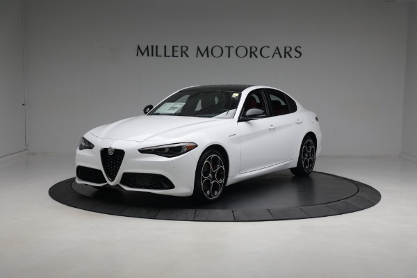 New 2024 Alfa Romeo Giulia Veloce for sale $55,285 at Rolls-Royce Motor Cars Greenwich in Greenwich CT 06830 2