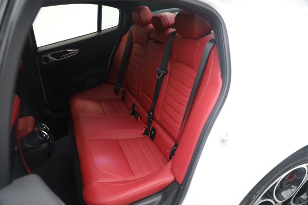 New 2024 Alfa Romeo Giulia Veloce for sale $55,285 at Rolls-Royce Motor Cars Greenwich in Greenwich CT 06830 25