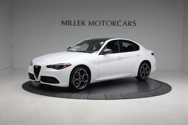 New 2024 Alfa Romeo Giulia Veloce for sale $55,285 at Rolls-Royce Motor Cars Greenwich in Greenwich CT 06830 3