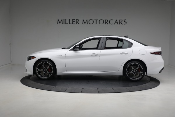 New 2024 Alfa Romeo Giulia Veloce for sale $55,285 at Rolls-Royce Motor Cars Greenwich in Greenwich CT 06830 5