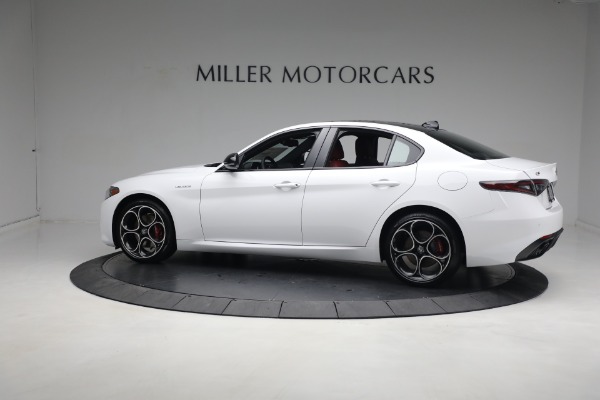 New 2024 Alfa Romeo Giulia Veloce for sale $55,285 at Rolls-Royce Motor Cars Greenwich in Greenwich CT 06830 6