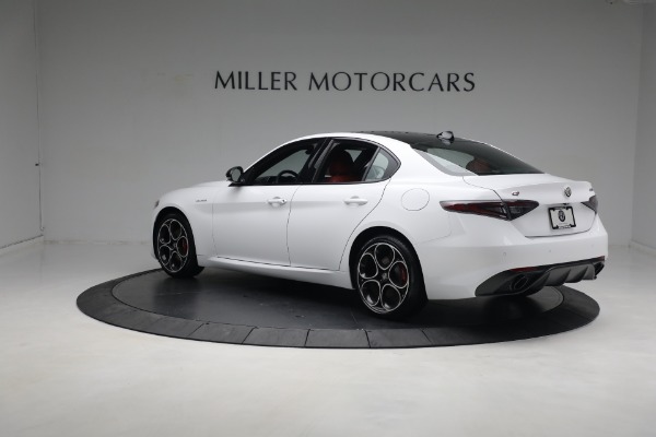 New 2024 Alfa Romeo Giulia Veloce for sale $55,285 at Rolls-Royce Motor Cars Greenwich in Greenwich CT 06830 7