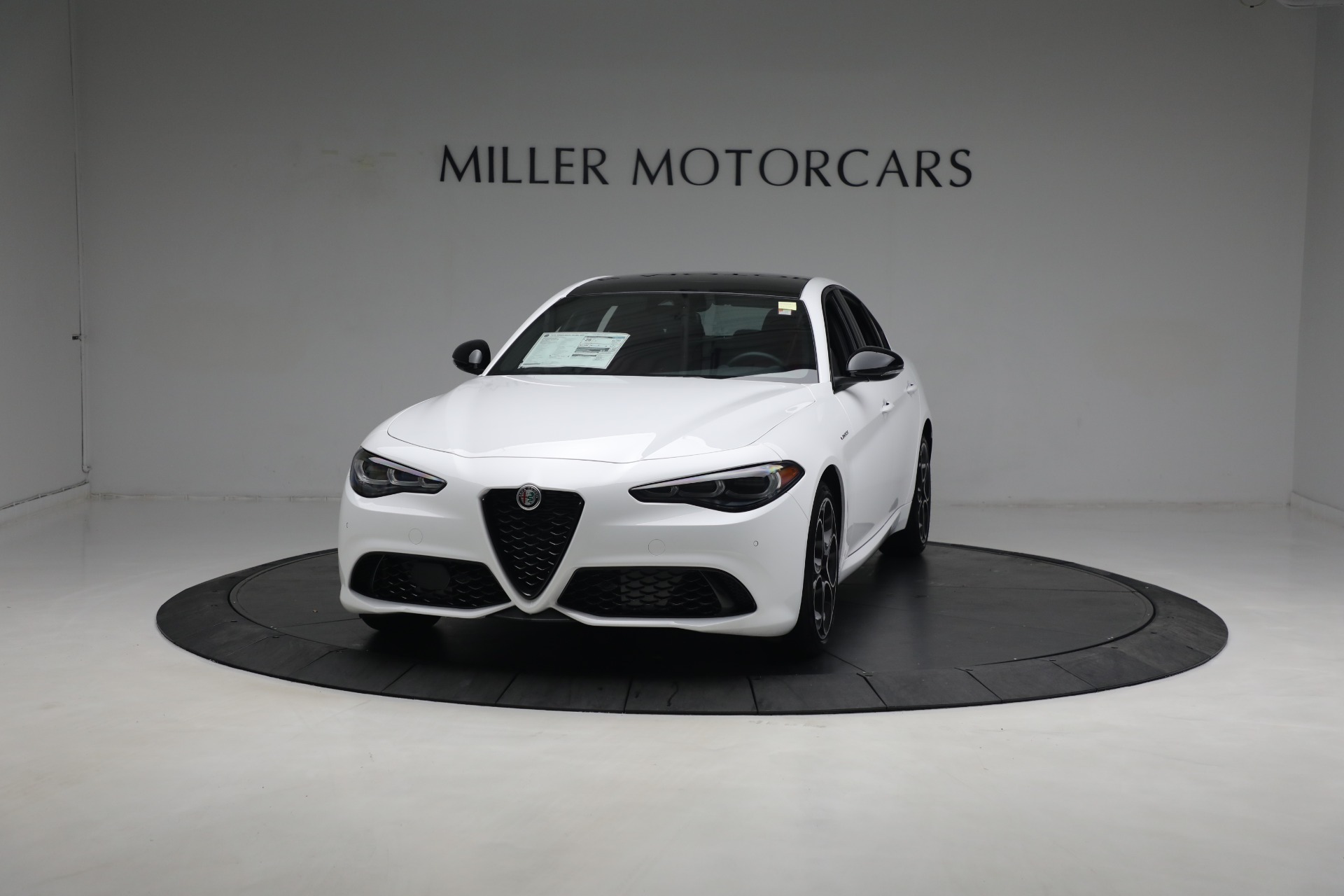 New 2024 Alfa Romeo Giulia Veloce for sale $55,285 at Rolls-Royce Motor Cars Greenwich in Greenwich CT 06830 1