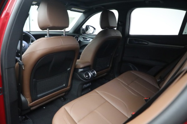 New 2024 Alfa Romeo Stelvio Ti for sale $53,920 at Rolls-Royce Motor Cars Greenwich in Greenwich CT 06830 21