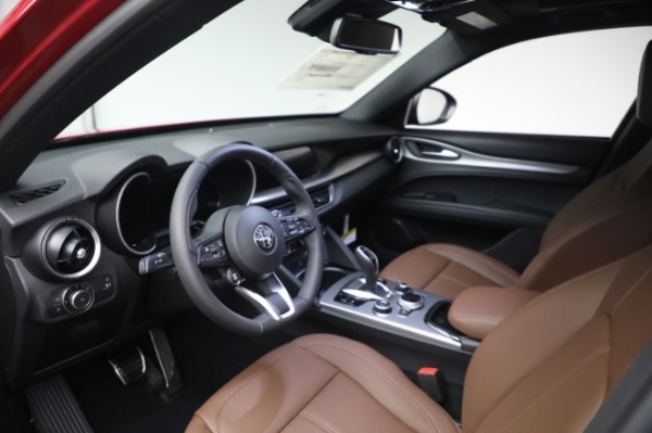 New 2024 Alfa Romeo Stelvio Ti for sale $53,920 at Rolls-Royce Motor Cars Greenwich in Greenwich CT 06830 24