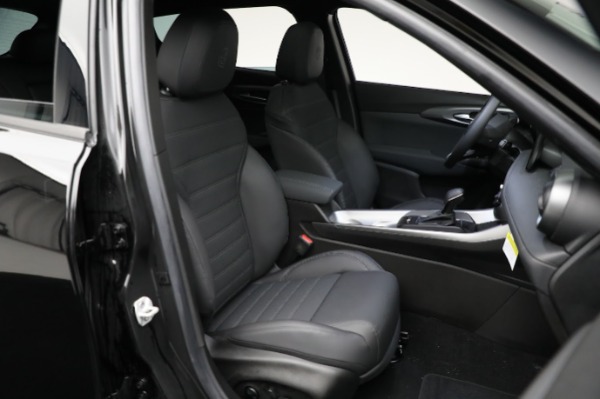 Used 2024 Alfa Romeo Tonale Ti for sale $30,900 at Rolls-Royce Motor Cars Greenwich in Greenwich CT 06830 27