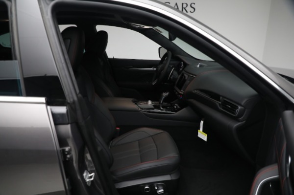 New 2023 Maserati Levante Modena for sale $101,989 at Rolls-Royce Motor Cars Greenwich in Greenwich CT 06830 21