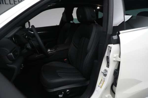 New 2023 Maserati Levante Modena for sale Sold at Rolls-Royce Motor Cars Greenwich in Greenwich CT 06830 27