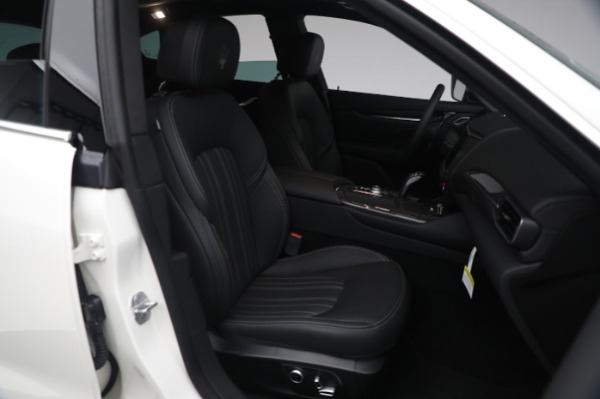 New 2023 Maserati Levante Modena for sale Sold at Rolls-Royce Motor Cars Greenwich in Greenwich CT 06830 28