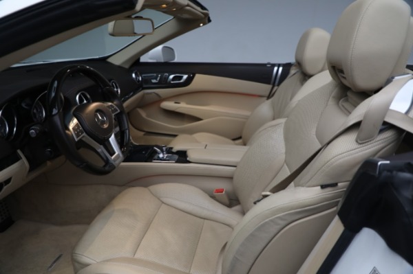 Used 2016 Mercedes-Benz SL-Class SL 400 for sale $44,900 at Rolls-Royce Motor Cars Greenwich in Greenwich CT 06830 25
