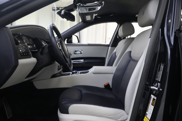 Used 2019 Rolls-Royce Black Badge Ghost for sale $225,900 at Rolls-Royce Motor Cars Greenwich in Greenwich CT 06830 16