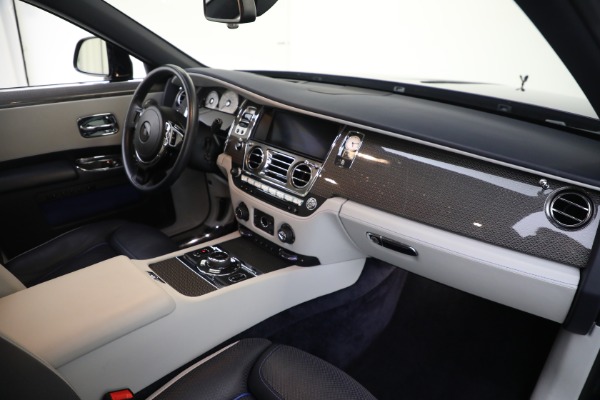 Used 2019 Rolls-Royce Black Badge Ghost for sale $225,900 at Rolls-Royce Motor Cars Greenwich in Greenwich CT 06830 24